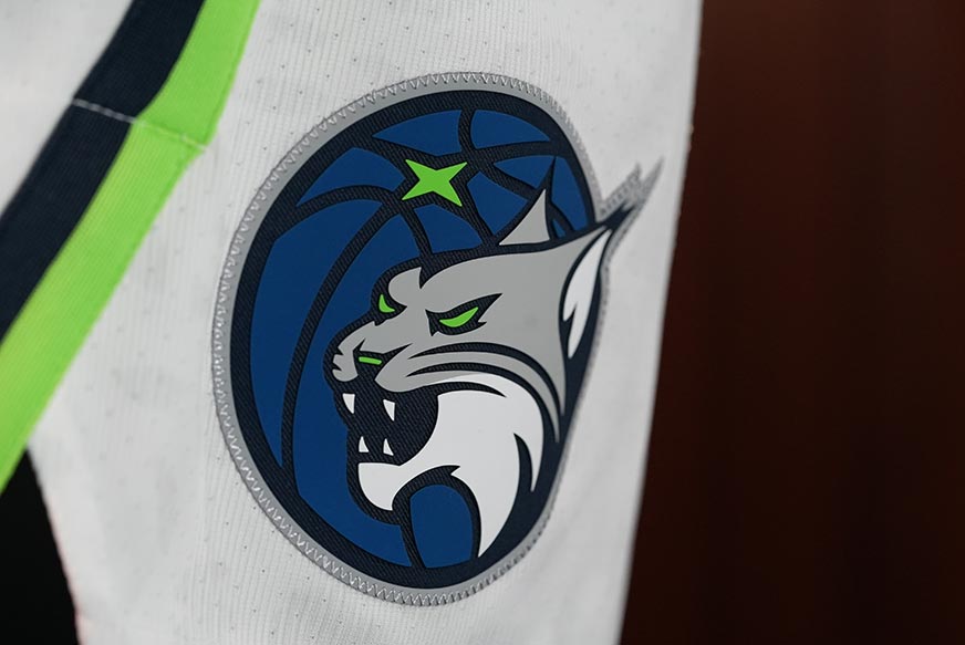 lynx heroine jersey detail logo